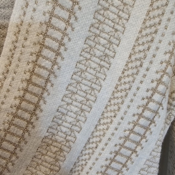 Oliver.o cream and gold shimmer wrap sweater size Large - Picture 2 of 11